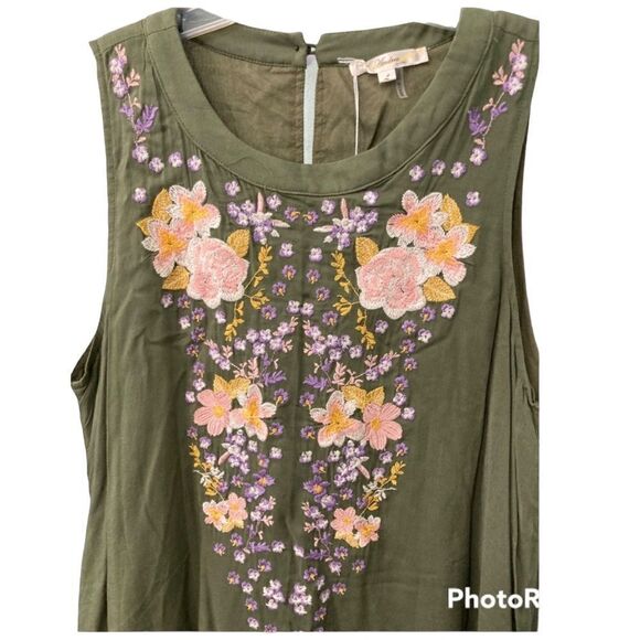 ANDREE By UNIT Embroidered Tunic Sleeves Dress - Picture 3 of 5